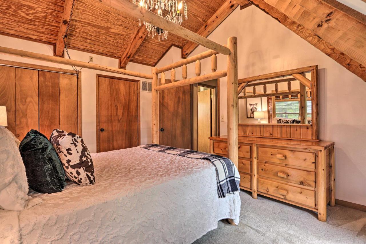 Gatlinburg Escape With Hot Tub, Deck And Mtn View Villa Exterior photo