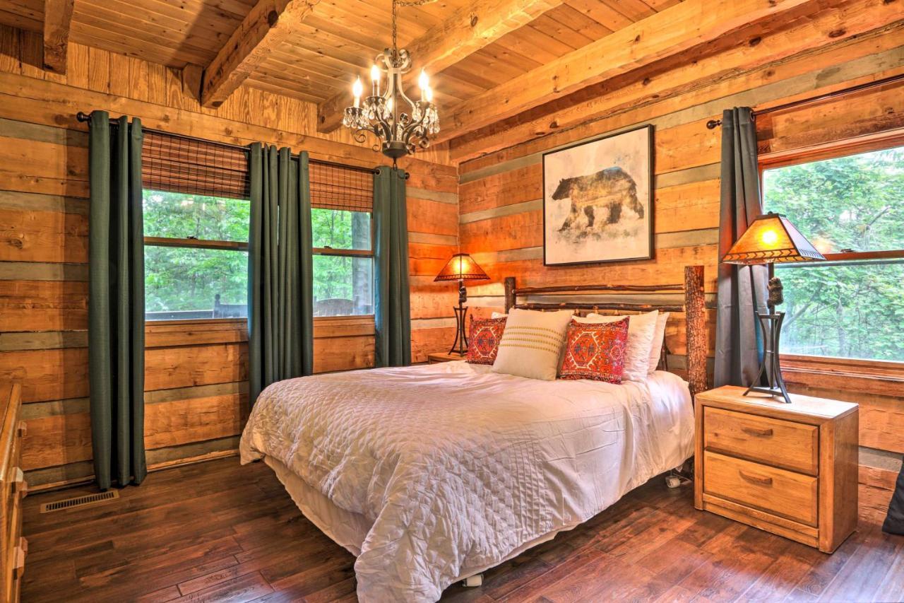 Gatlinburg Escape With Hot Tub, Deck And Mtn View Villa Exterior photo